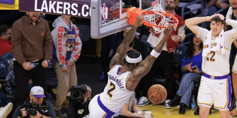 Лос-Анджелес Клипперс — Лос-Анджелес Лейкерс